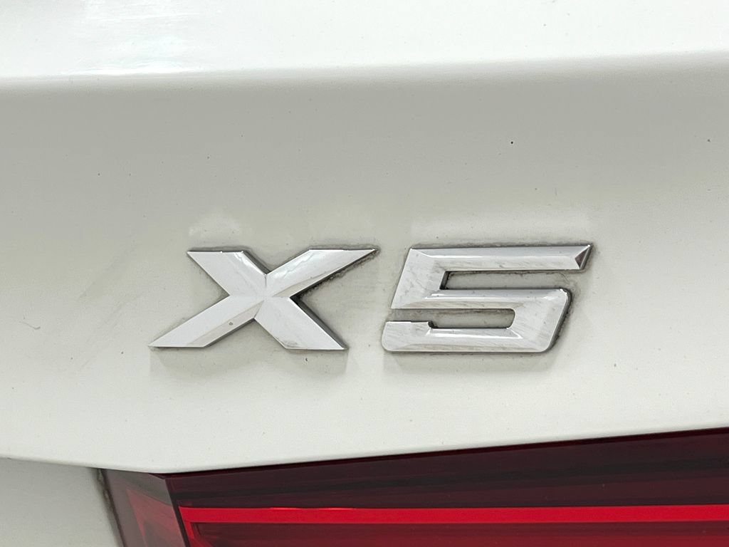 Used 2015 BMW X5 xDrive50i AWD/4WD image 45