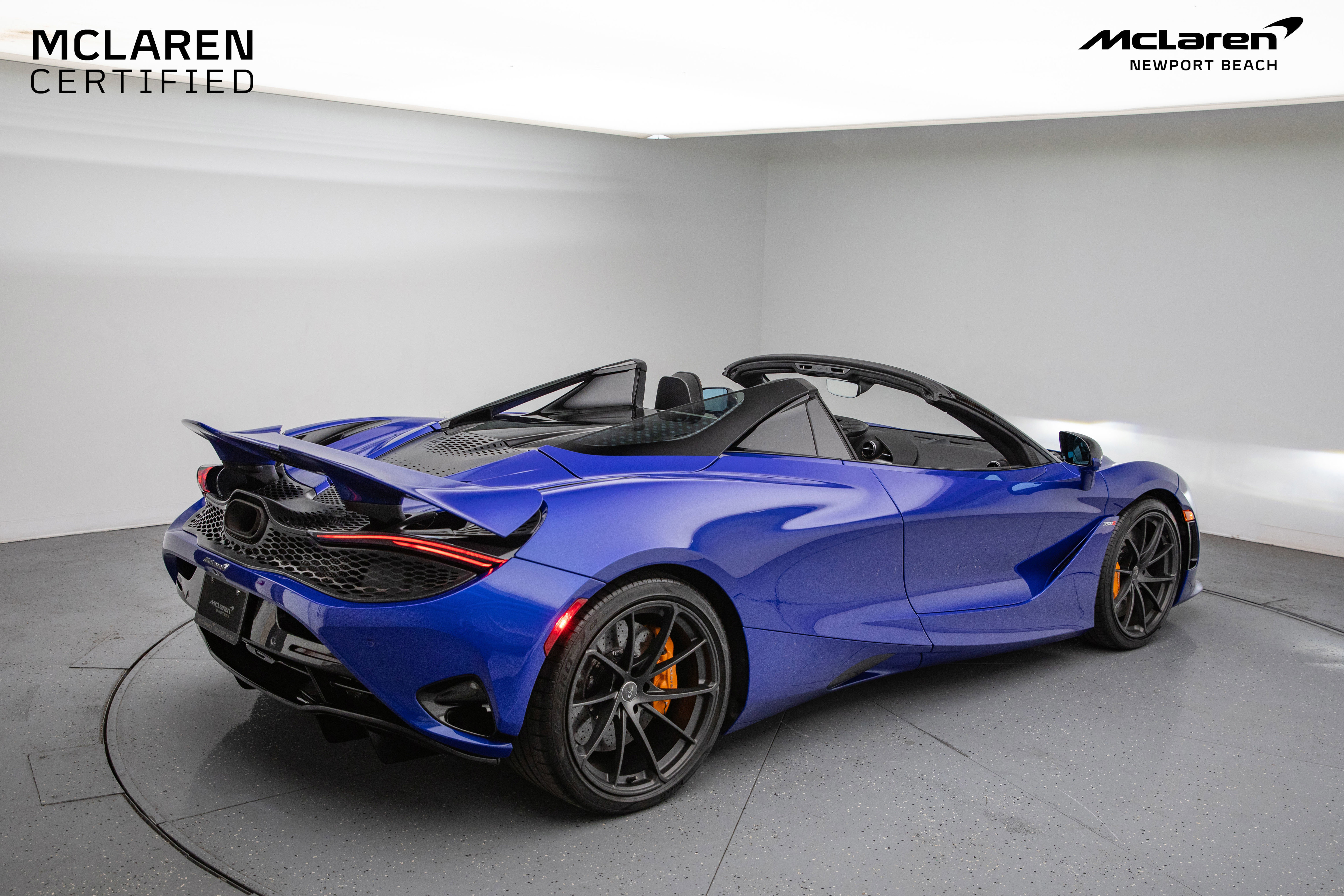 Used 2024 McLaren 750S Spider image 19