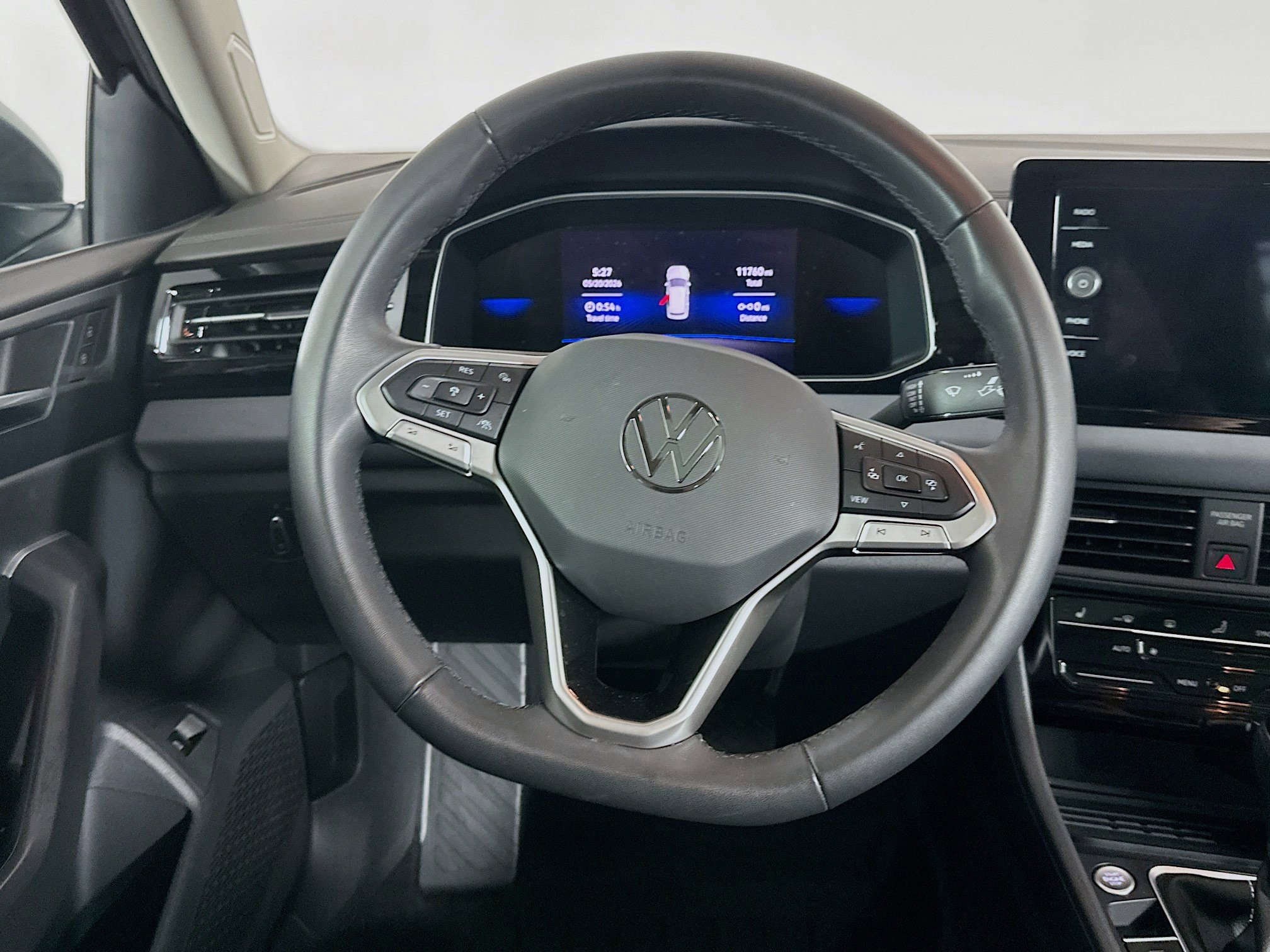 Used 2026 Volkswagen Jetta SE FWD image 18