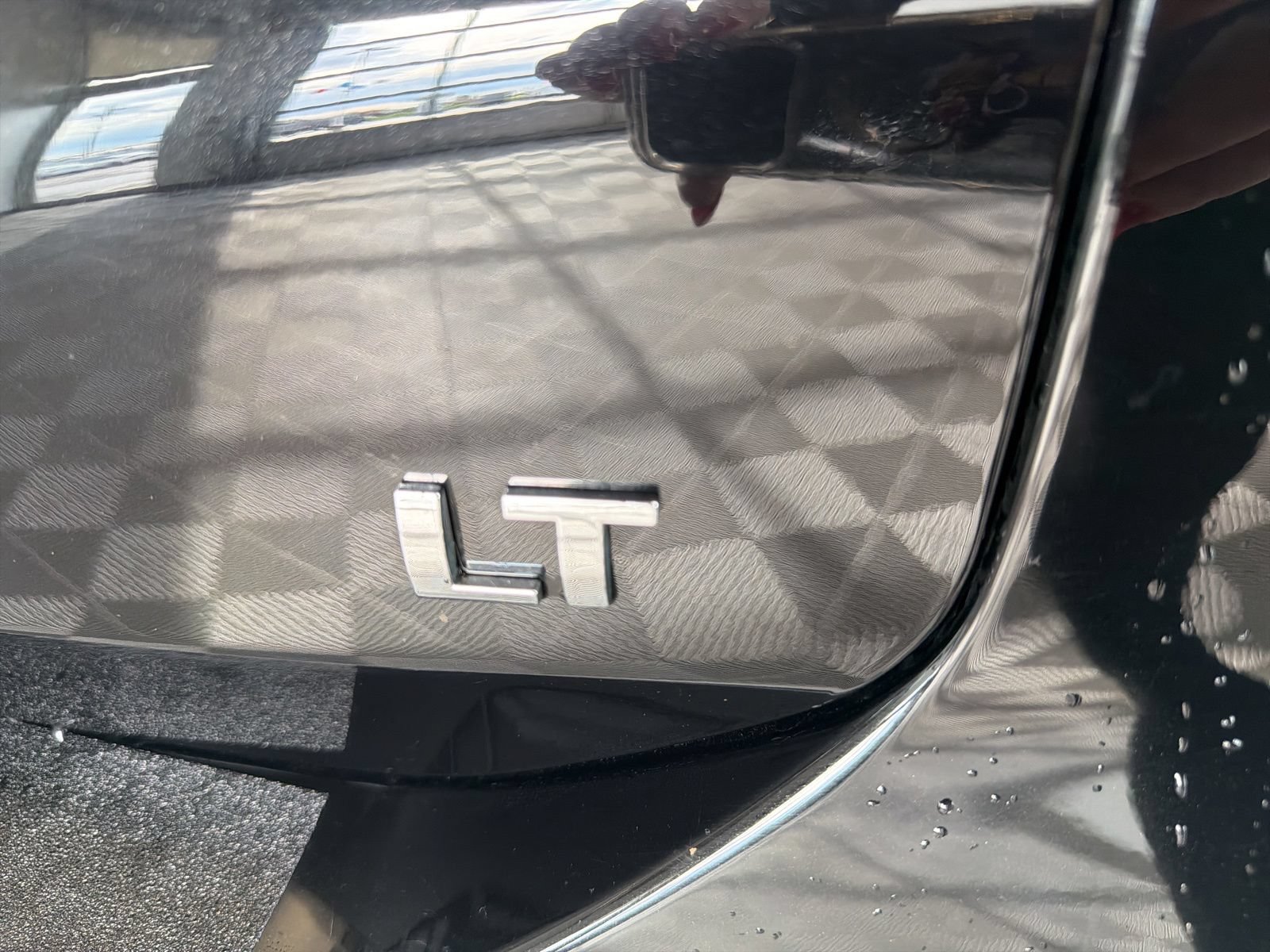 Used 2020 Chevrolet Equinox LT w/ Driver Convenience Package FWD image 7