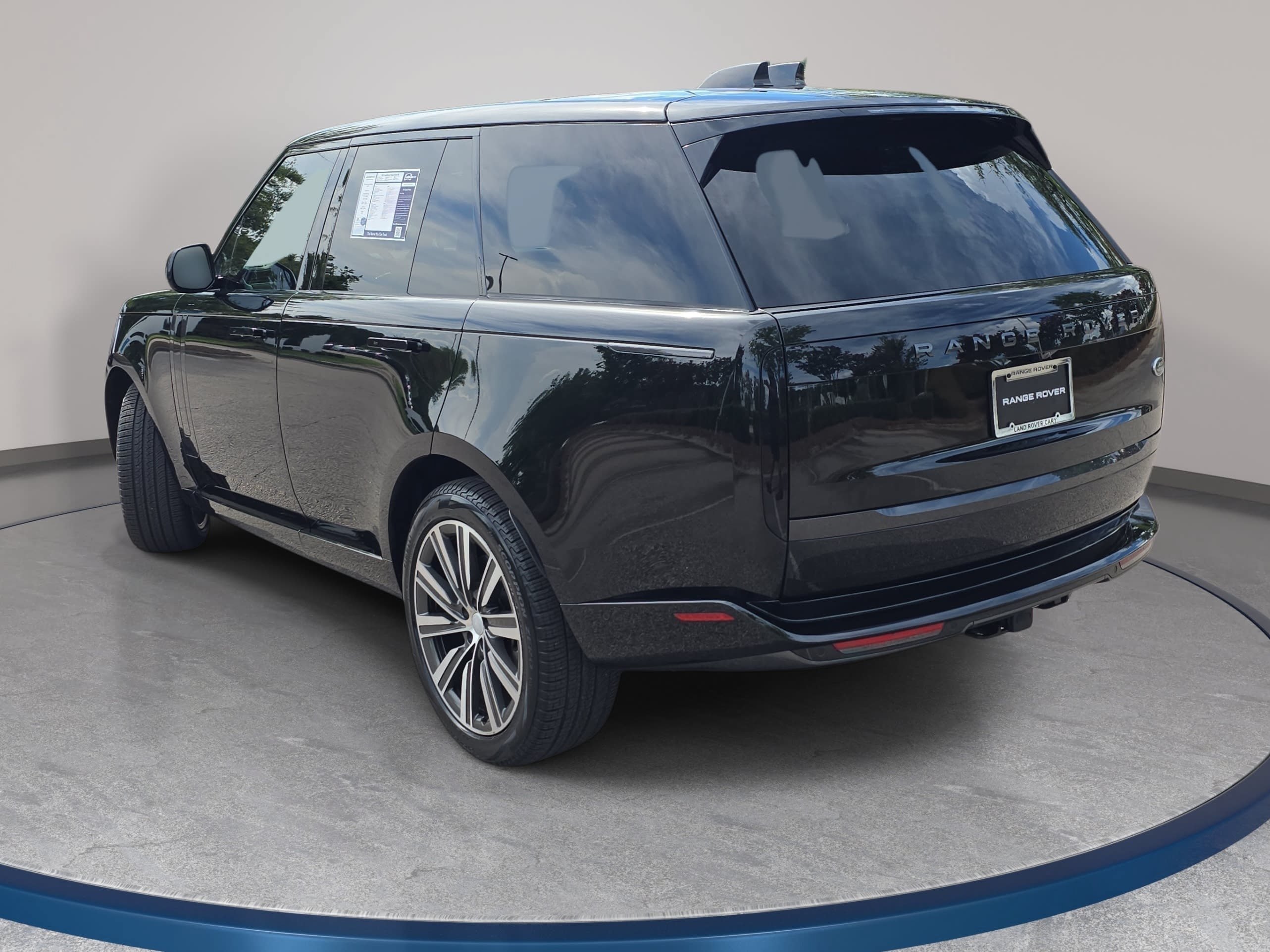 Certified 2023 Land Rover Range Rover SE AWD/4WD image 7