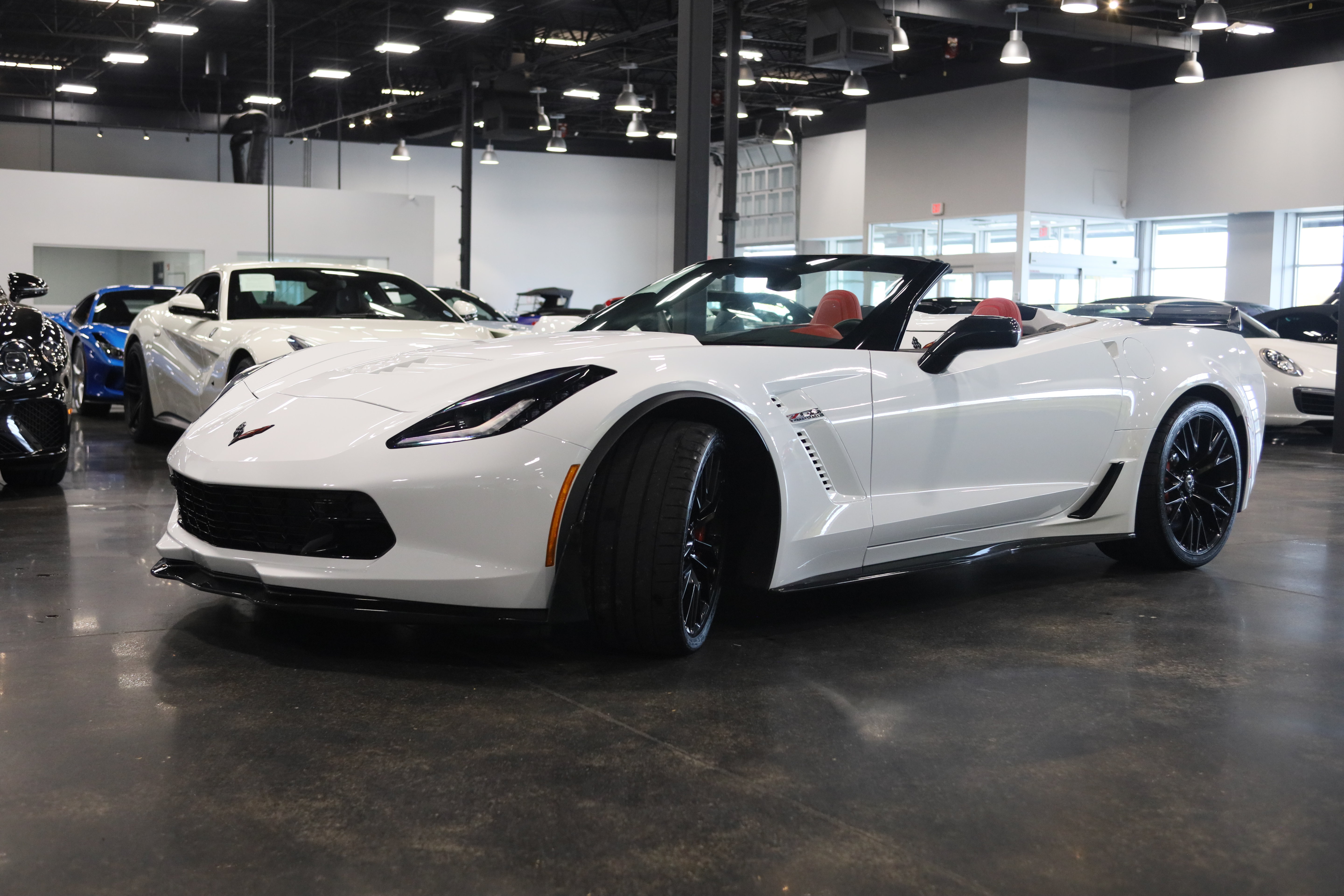 Used 2016 Chevrolet Corvette Z06 w/ 3LZ Preferred Equipment Group RWD image 4