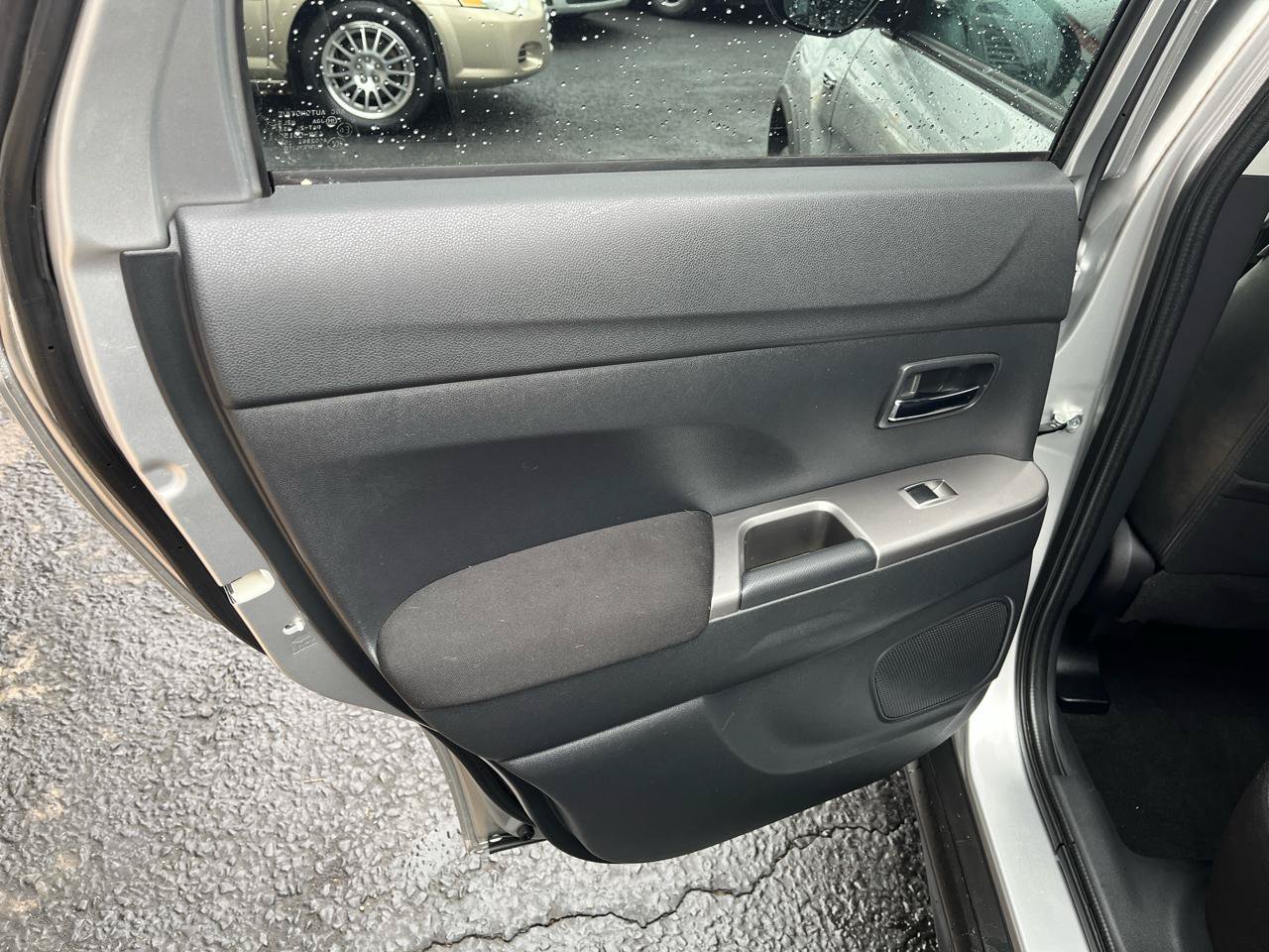 Used 2018 Mitsubishi Outlander Sport ES FWD image 26