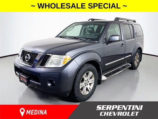 Used 2011 Nissan Pathfinder Silver w/ Protection Pkg image 1