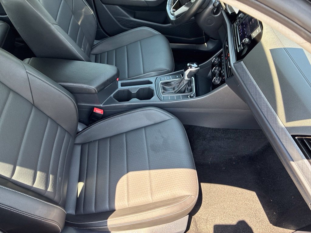 Used 2024 Volkswagen Jetta SE FWD image 34