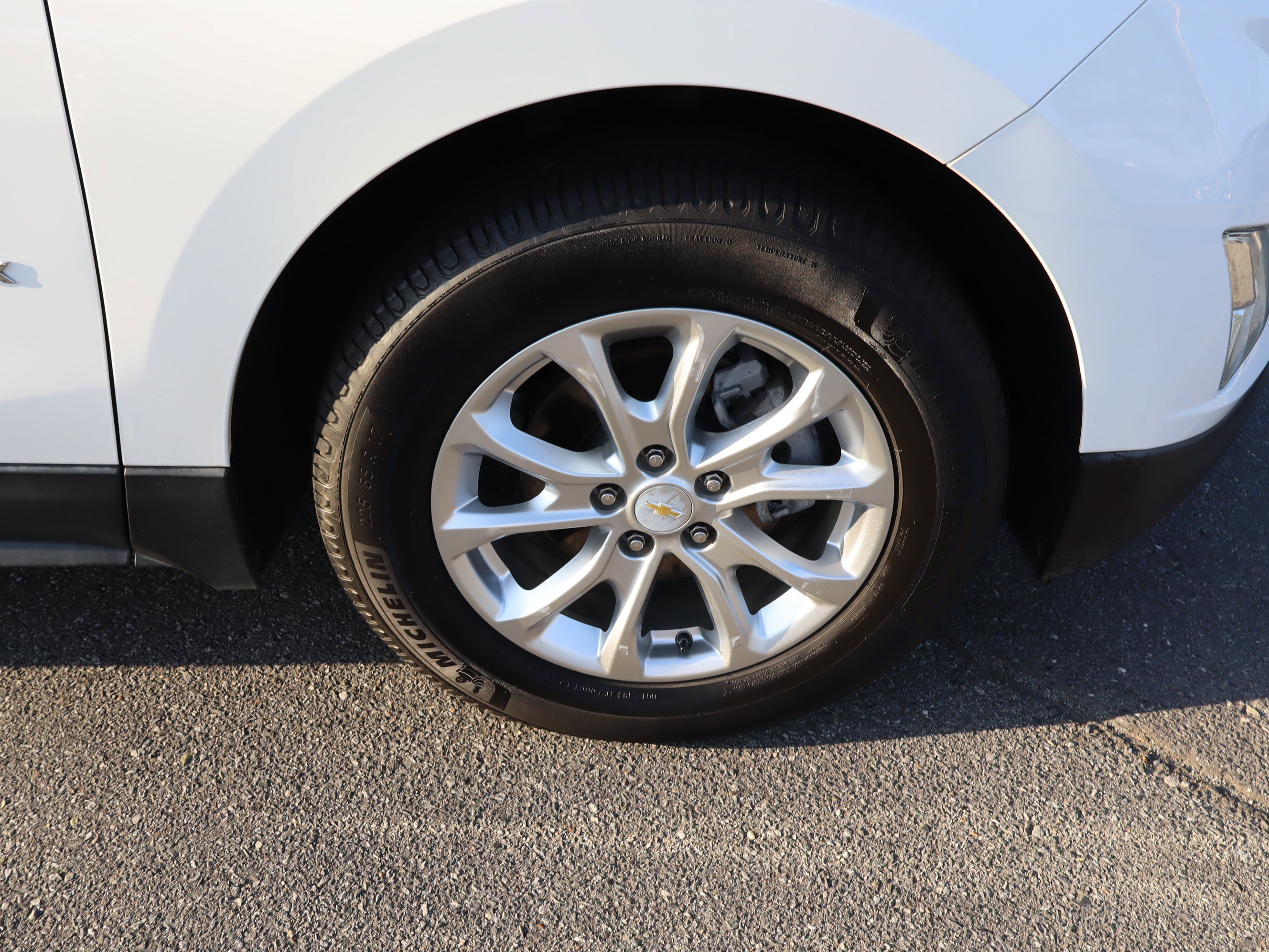 Used 2020 Chevrolet Equinox LT FWD image 37