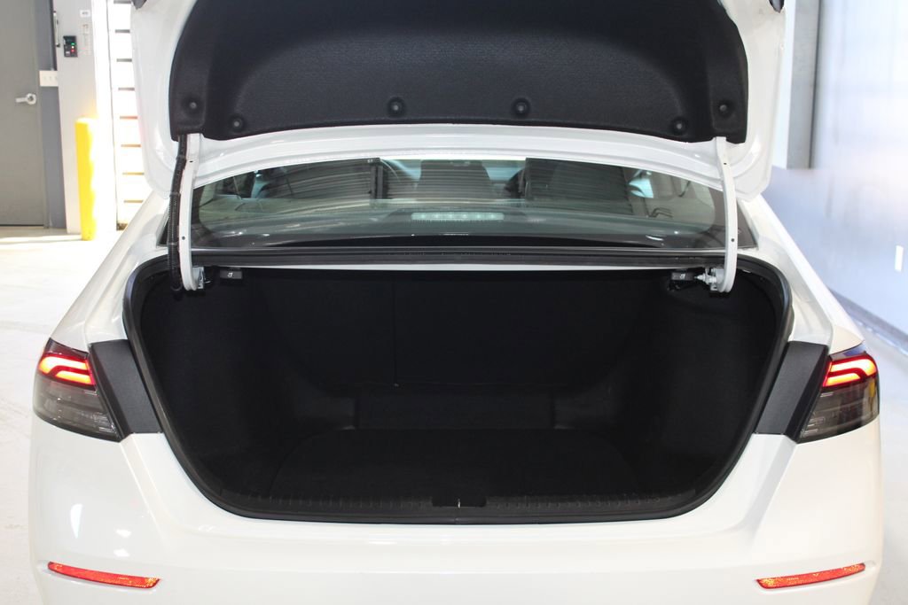 Used 2024 Honda Accord EX image 41