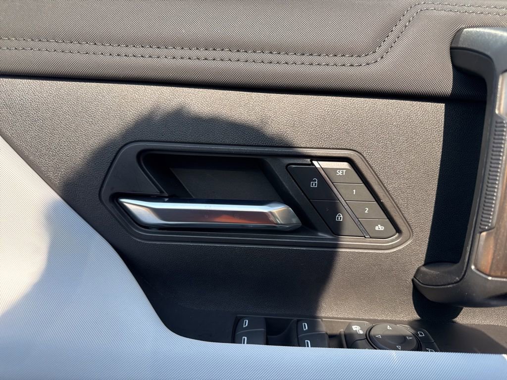 Used 2024 GMC Hummer EV 2X w/ Extreme Off-Road Package image 11