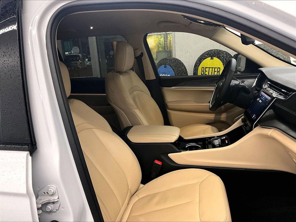 Used 2021 Jeep Grand Cherokee L Limited w/ Trailer Tow Group (B) image 11