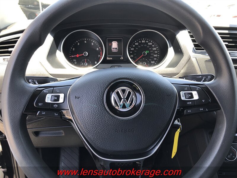 Used 2019 Volkswagen Tiguan S w/ 3rd Row Seat Package AWD/4WD image 13
