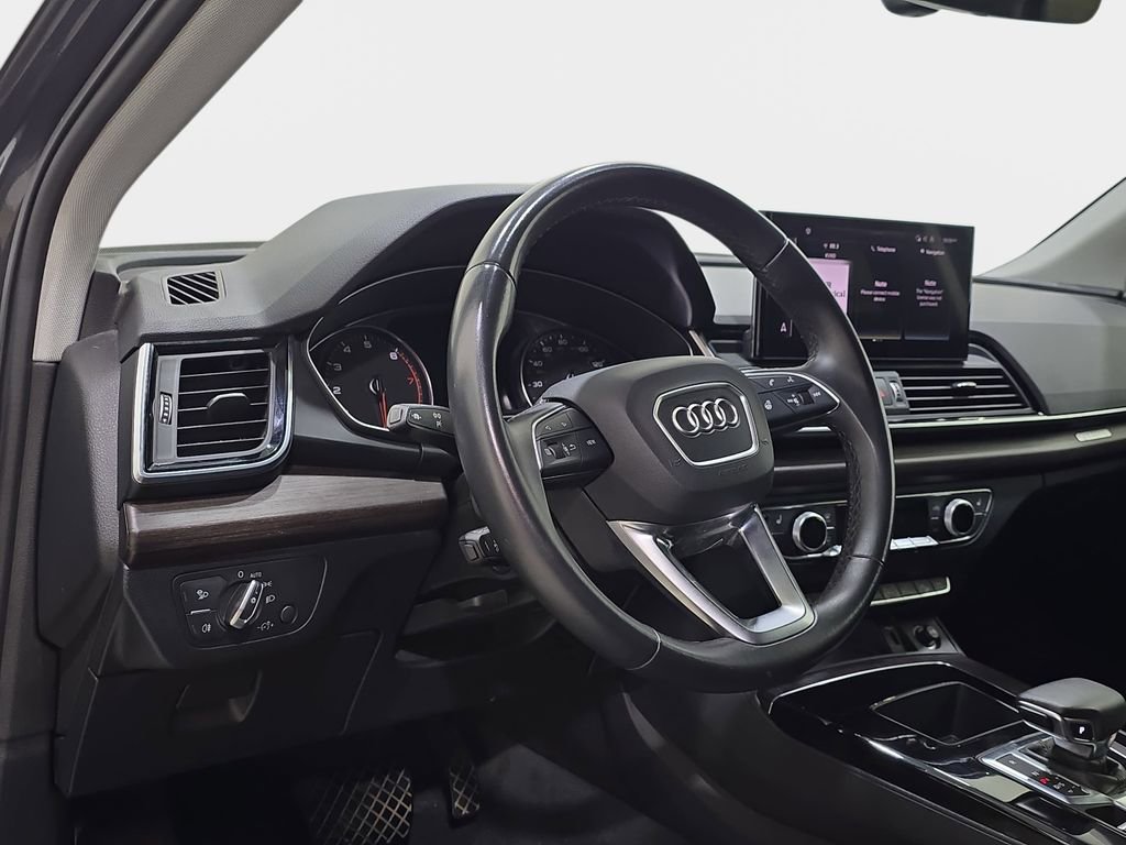 Used 2023 Audi Q5 2.0T Premium w/ Convenience Package AWD/4WD image 17