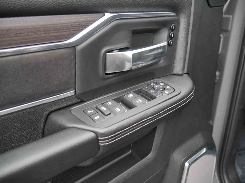 New 2026 RAM 3500 Laramie image 34
