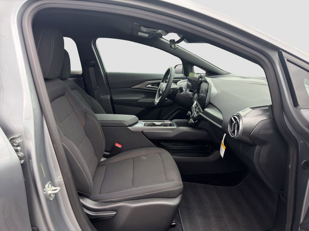 Certified 2026 Chevrolet Equinox EV LT w/ Comfort Package FWD image 28
