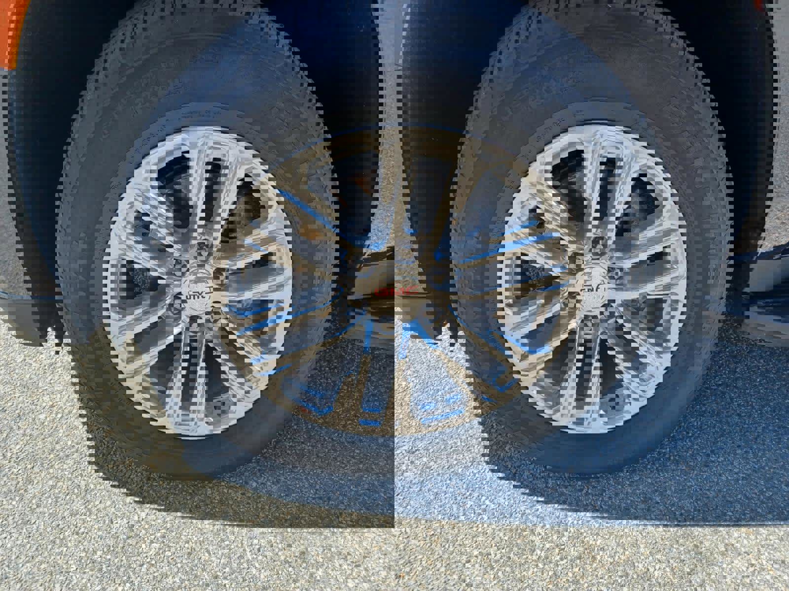 Used 2023 GMC Yukon XL SLT image 28