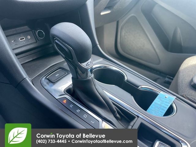 Used 2024 Chevrolet Equinox LT AWD/4WD image 14