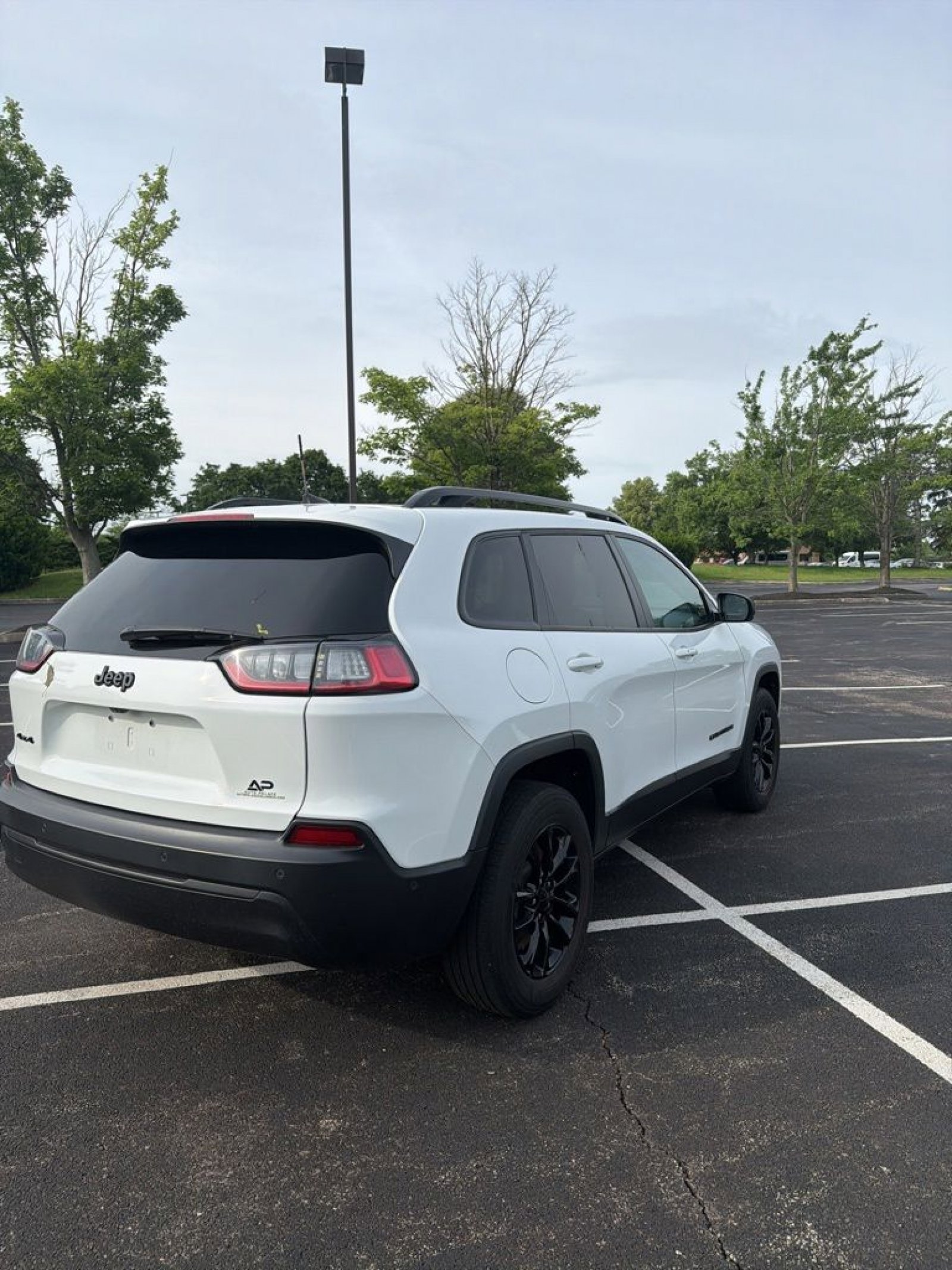Used 2023 Jeep Cherokee Altitude Lux AWD/4WD image 6
