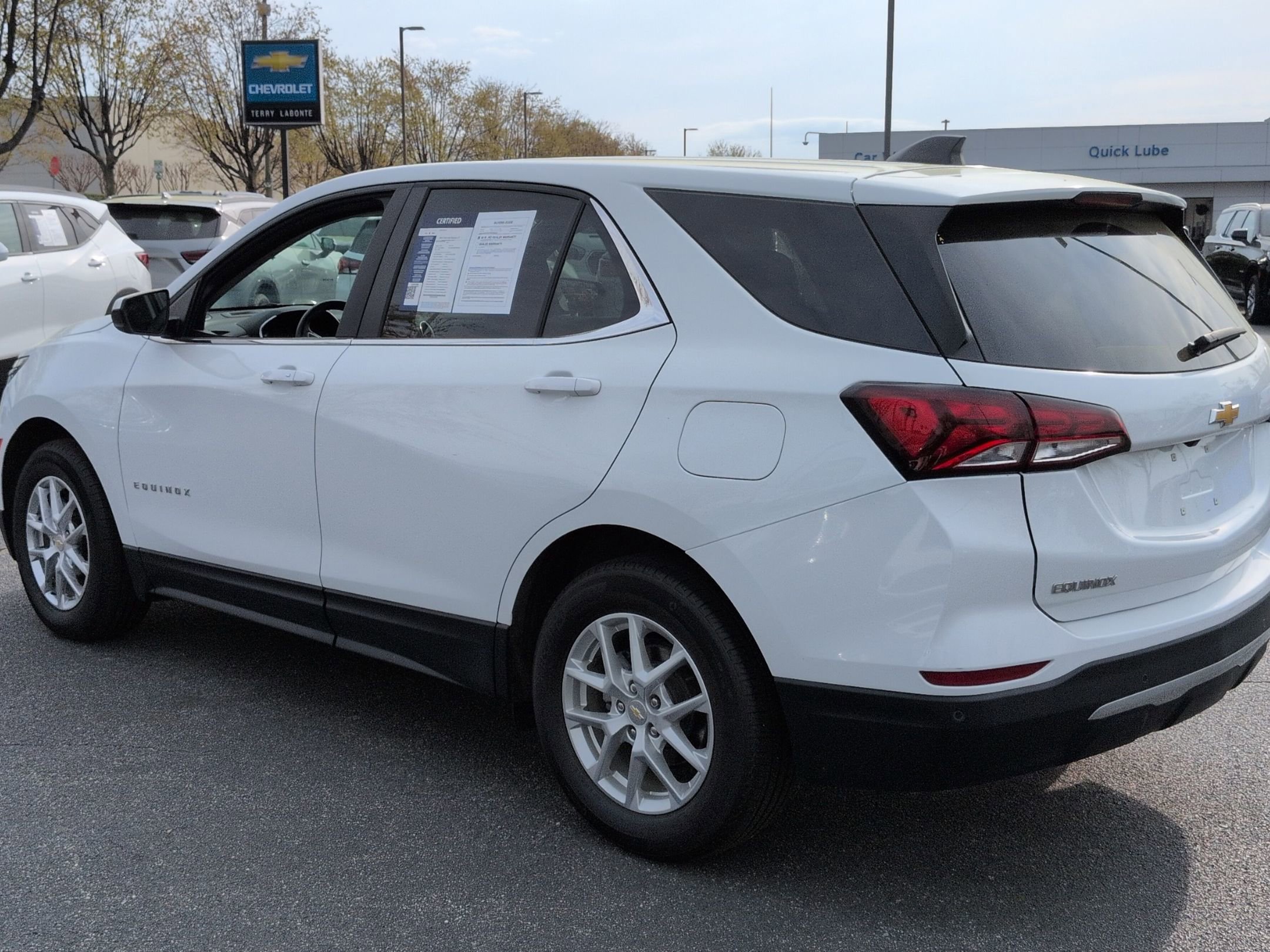 Used 2023 Chevrolet Equinox LT image 8