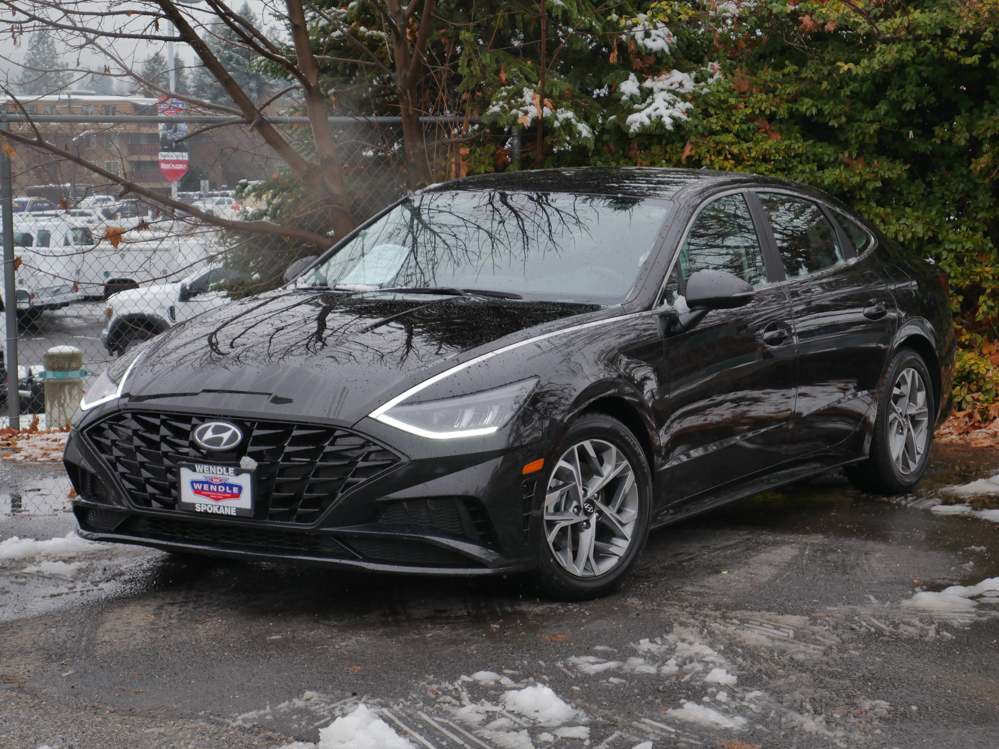 Used 2022 Hyundai Sonata SEL w/ Cargo Package image 2