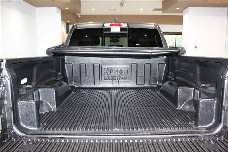 Used 2019 RAM 1500 Laramie AWD/4WD image 35