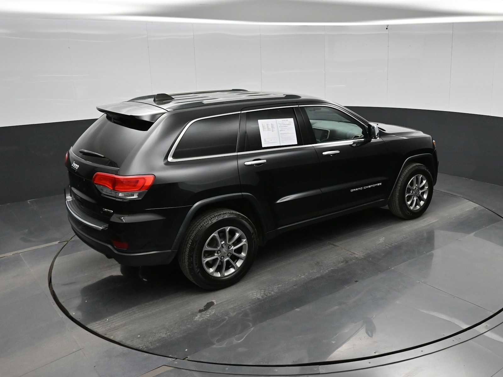 Used 2016 Jeep Grand Cherokee Limited AWD/4WD image 27