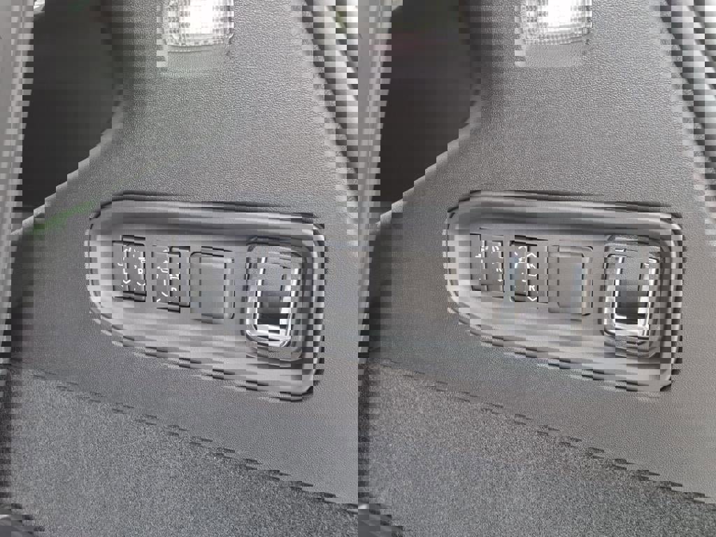 New 2026 Cadillac Vistiq Sport w/ LPO, Floor Liner Package image 14