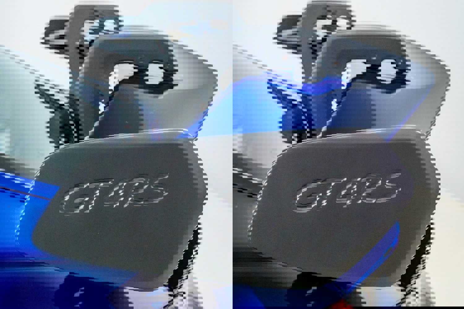 Used 2024 Porsche 718 Cayman GT4 RS RWD image 44