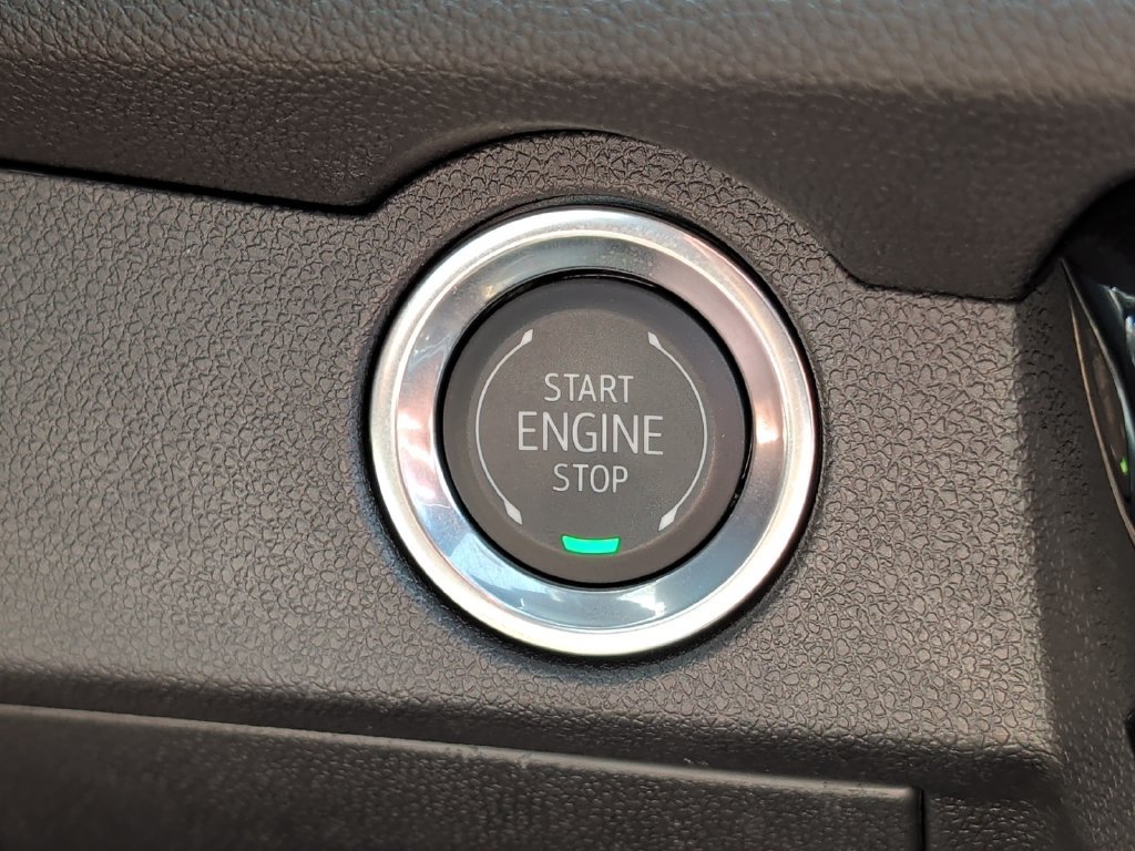 Used 2026 Chevrolet Traverse High Country w/ LPO, Floor Liner Package AWD/4WD image 26