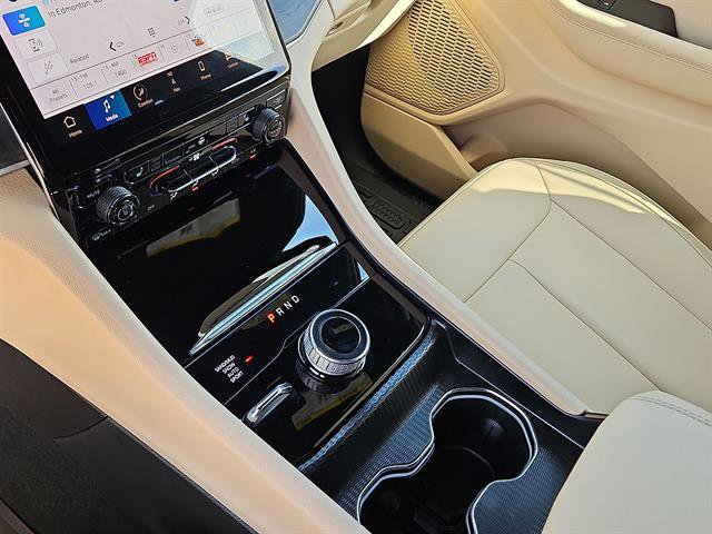 Used 2024 Jeep Grand Cherokee L Limited image 20