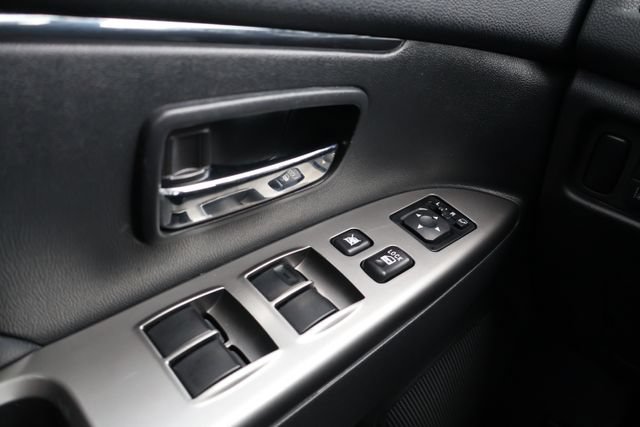 Used 2023 Mitsubishi Outlander Sport SE AWD/4WD image 17