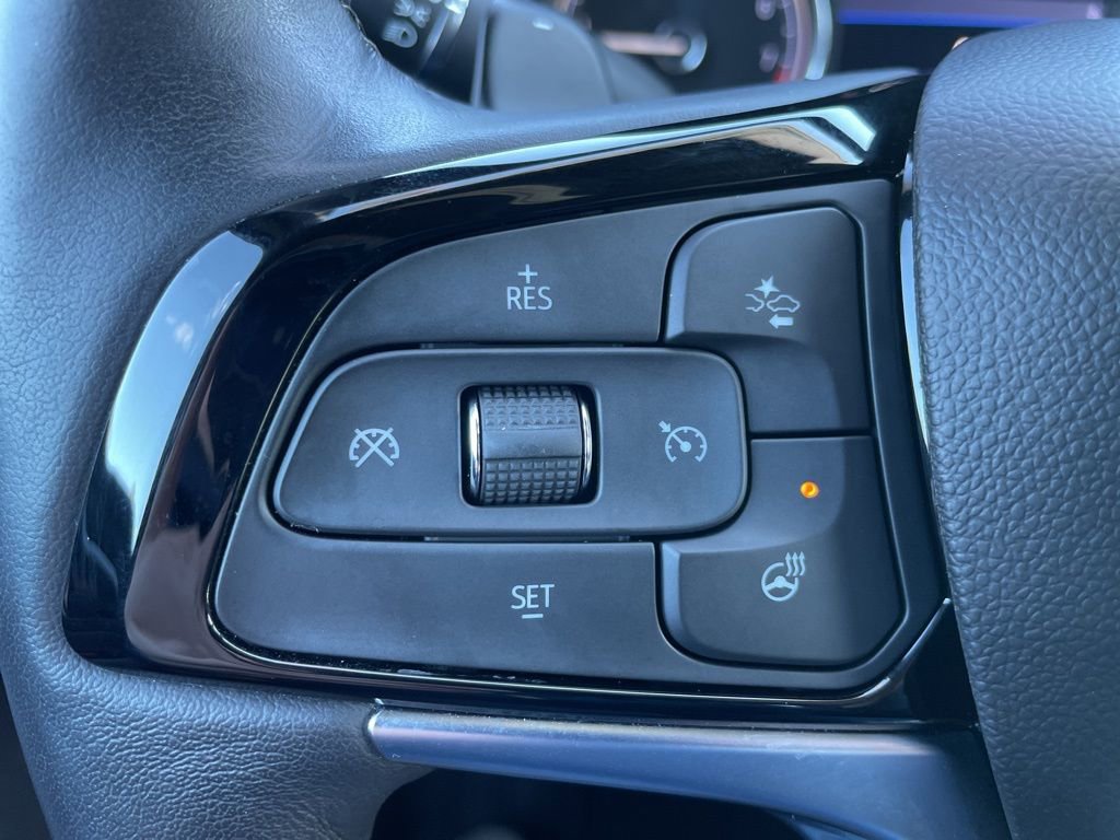 Used 2023 Buick Enclave Essence w/ Experience Buick Package image 12