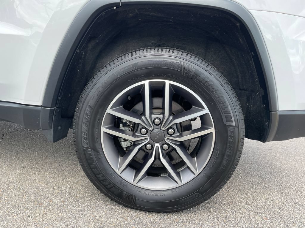 Used 2022 Jeep Grand Cherokee Limited AWD/4WD image 10