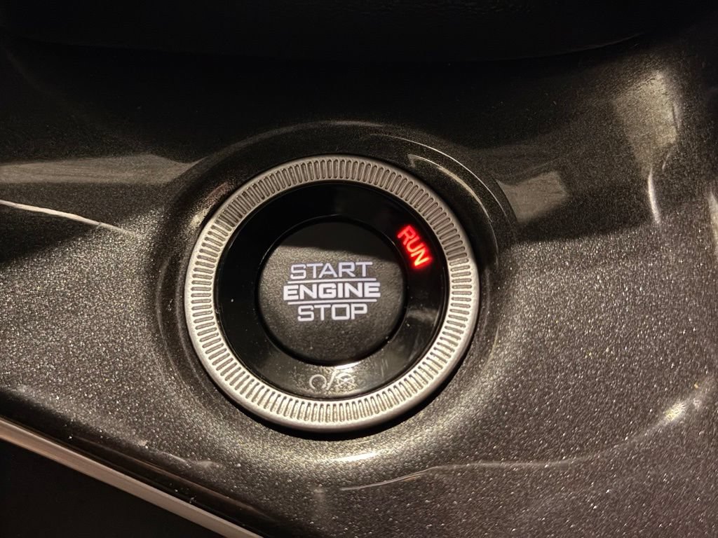 Used 2021 Jeep Grand Cherokee L Laredo RWD image 22