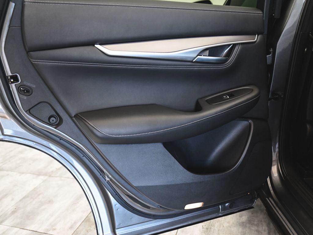 Used 2023 INFINITI QX55 Luxe w/ Cargo Package image 11