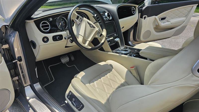Used 2015 Bentley Continental GT image 14