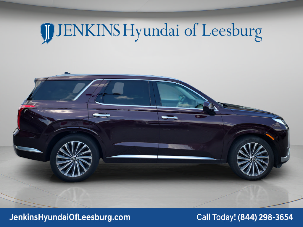 Used 2024 Hyundai Palisade Calligraphy AWD/4WD image 2
