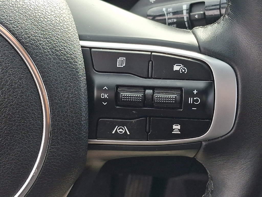 Used 2025 Kia K5 GT-Line w/ GT-Line Premium Package AWD/4WD image 23