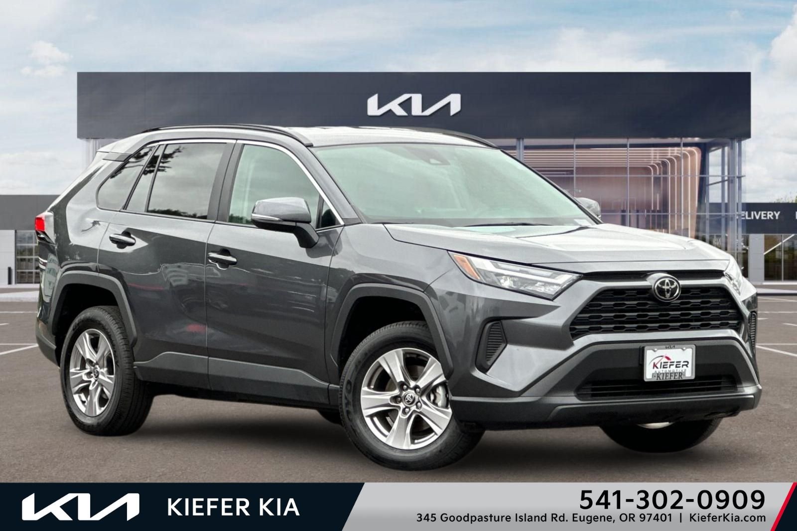 Used 2025 Toyota RAV4 XLE