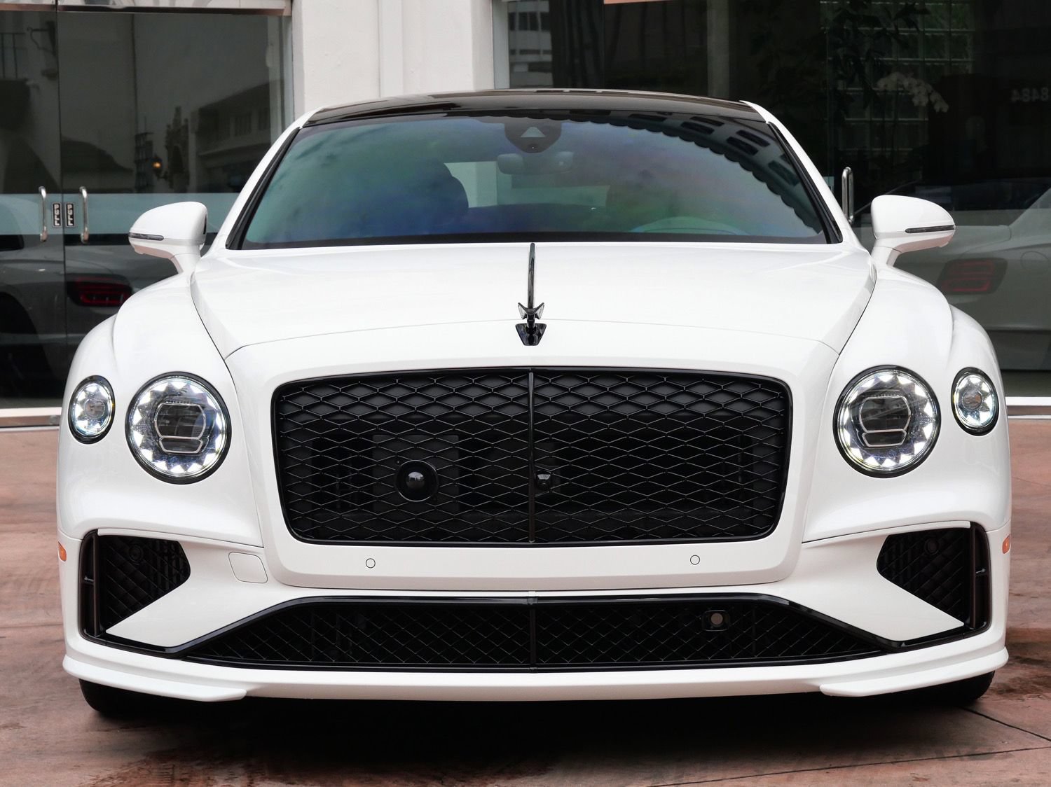 Used 2025 Bentley Flying Spur Plug-In Hybrid AWD/4WD image 21