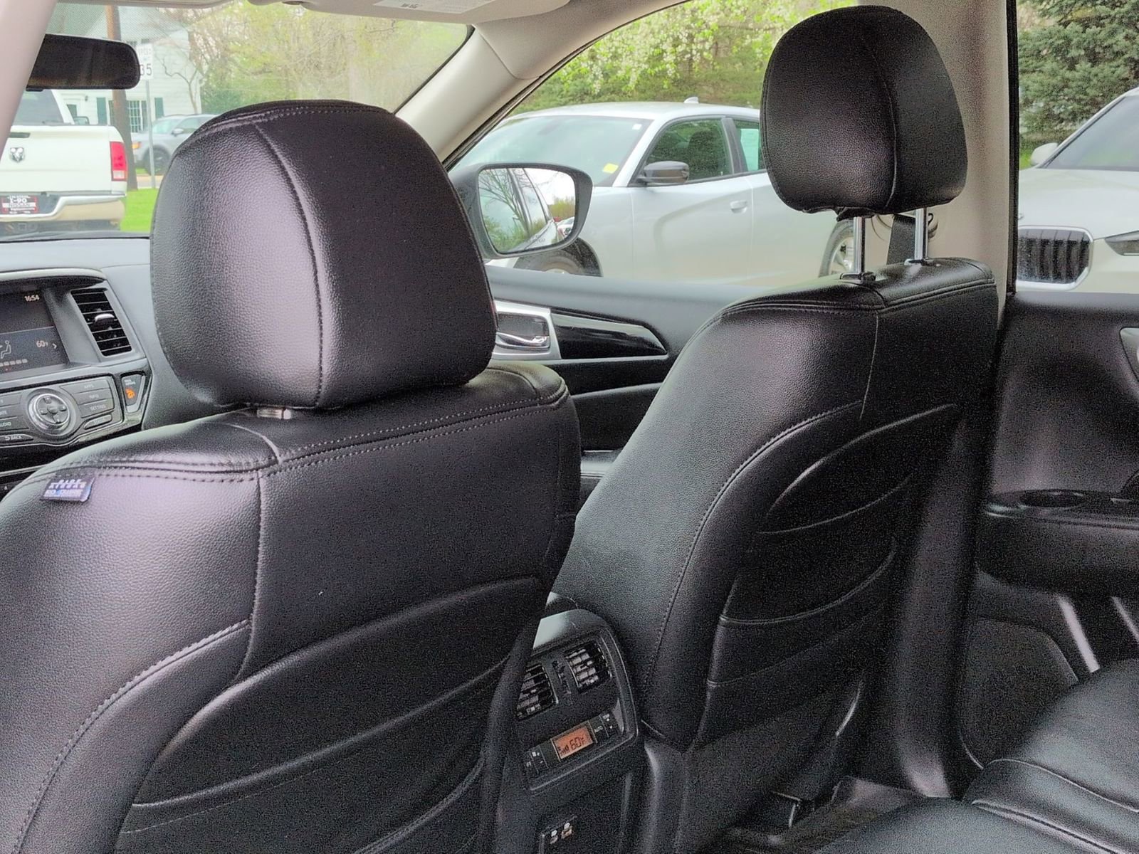 Certified 2019 Nissan Pathfinder S image 29