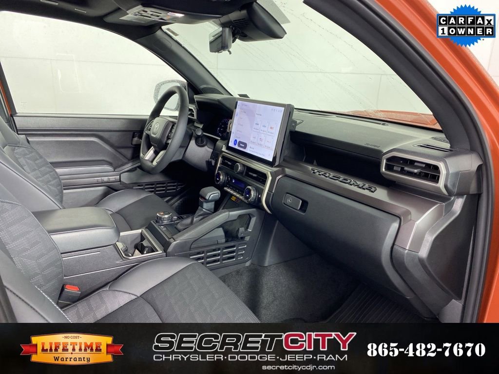 Used 2025 Toyota Tacoma TRD Sport w/ TRD Sport Premium Package image 32