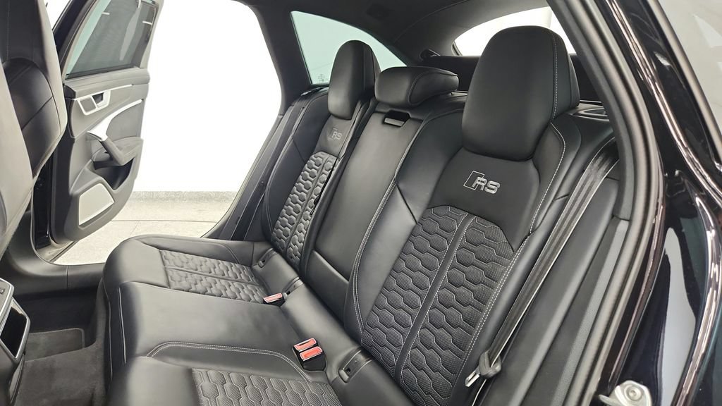 Used 2024 Audi RS 6 performance w/ Matte Carbon Package AWD/4WD image 46