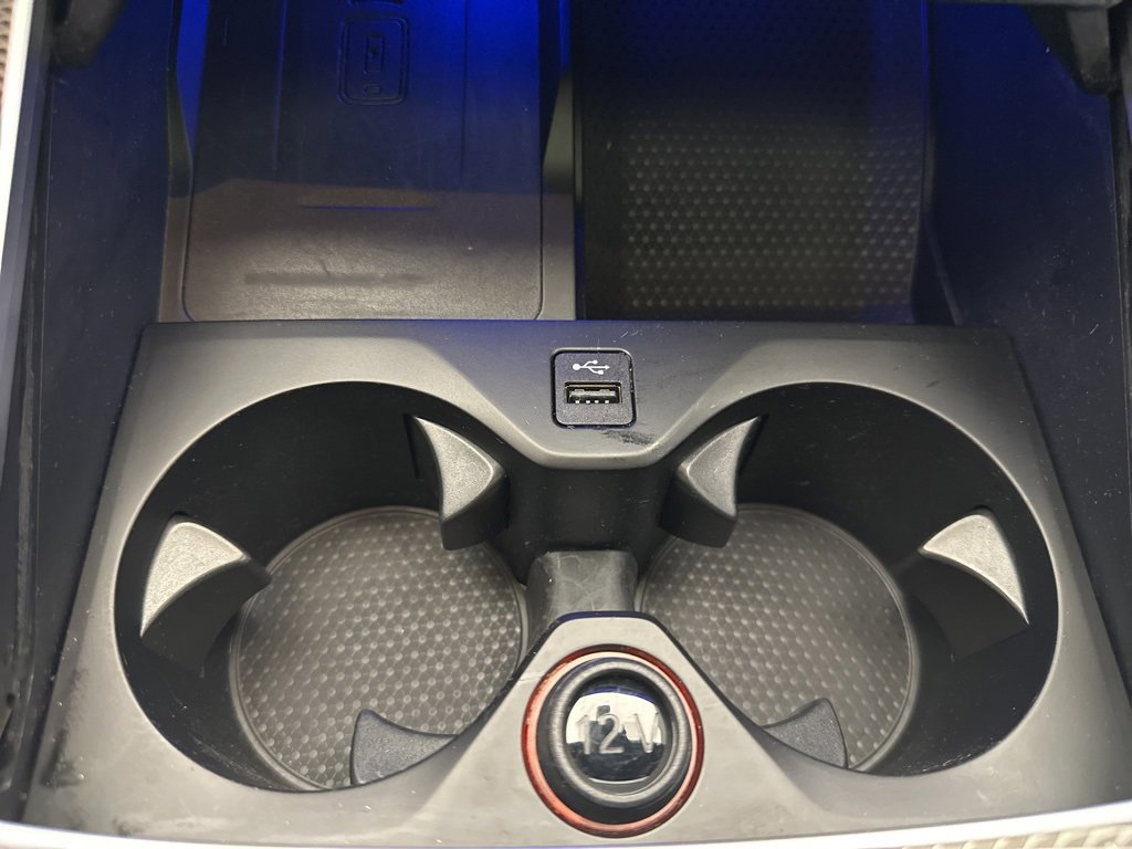 Used 2022 BMW X6 M50i w/ Executive Package image 24