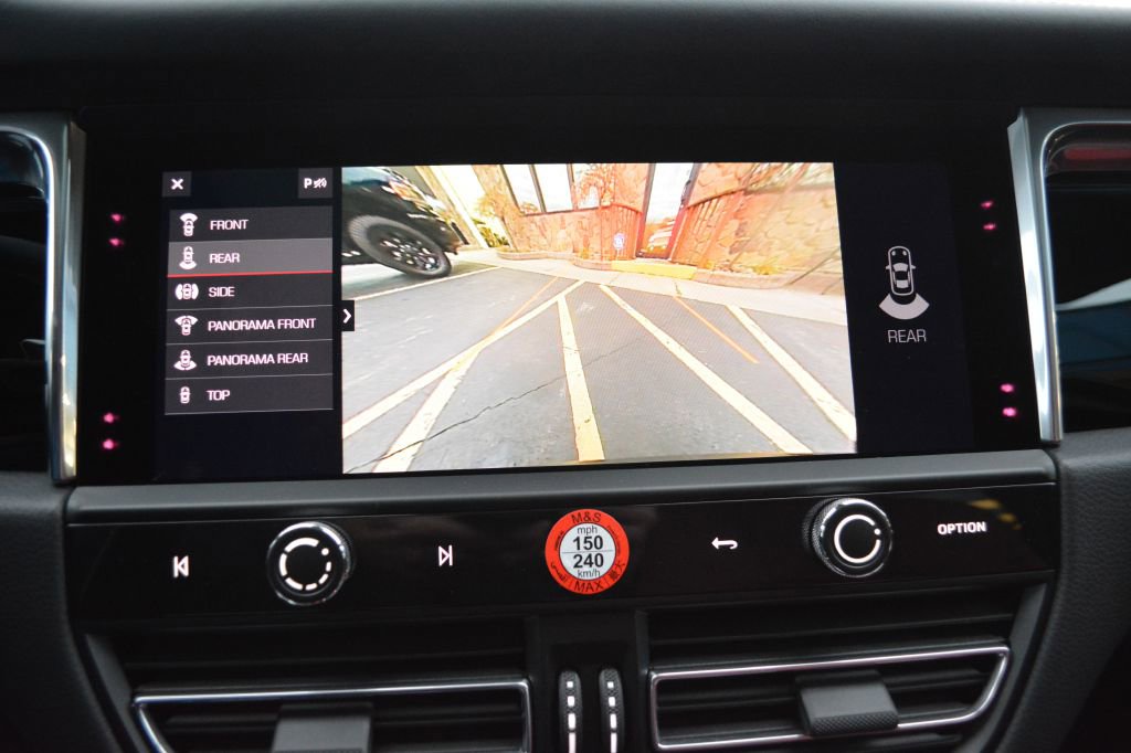 Used 2025 Porsche Macan Turbo image 20