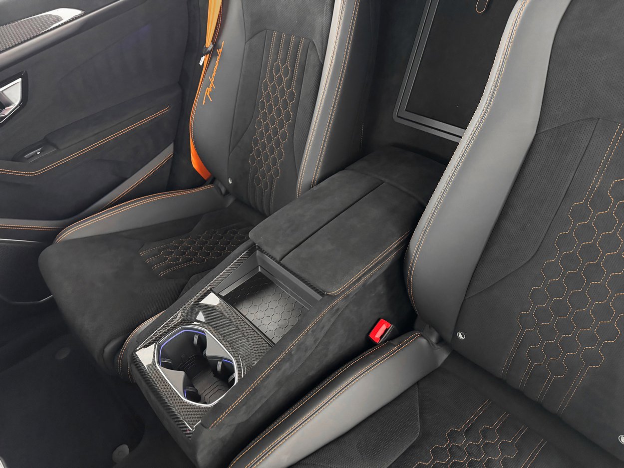 Used 2024 Lamborghini Urus Performante image 26