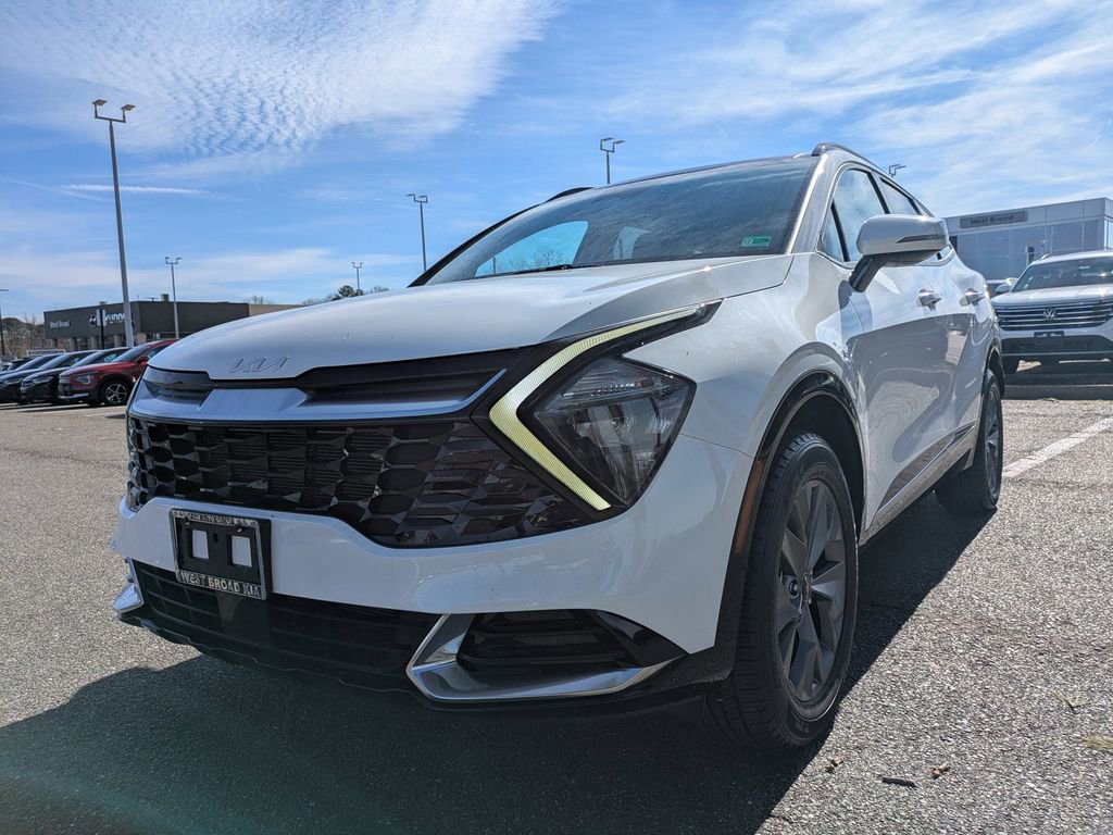 Used 2023 Kia Sportage SX image 8