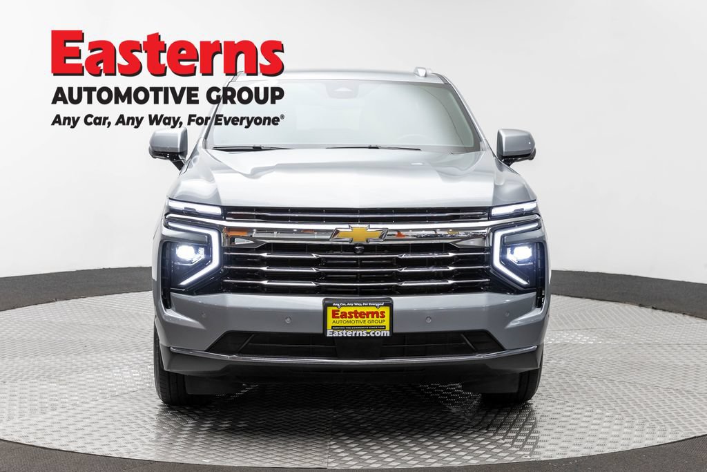 Used 2025 Chevrolet Tahoe LT AWD/4WD image 2