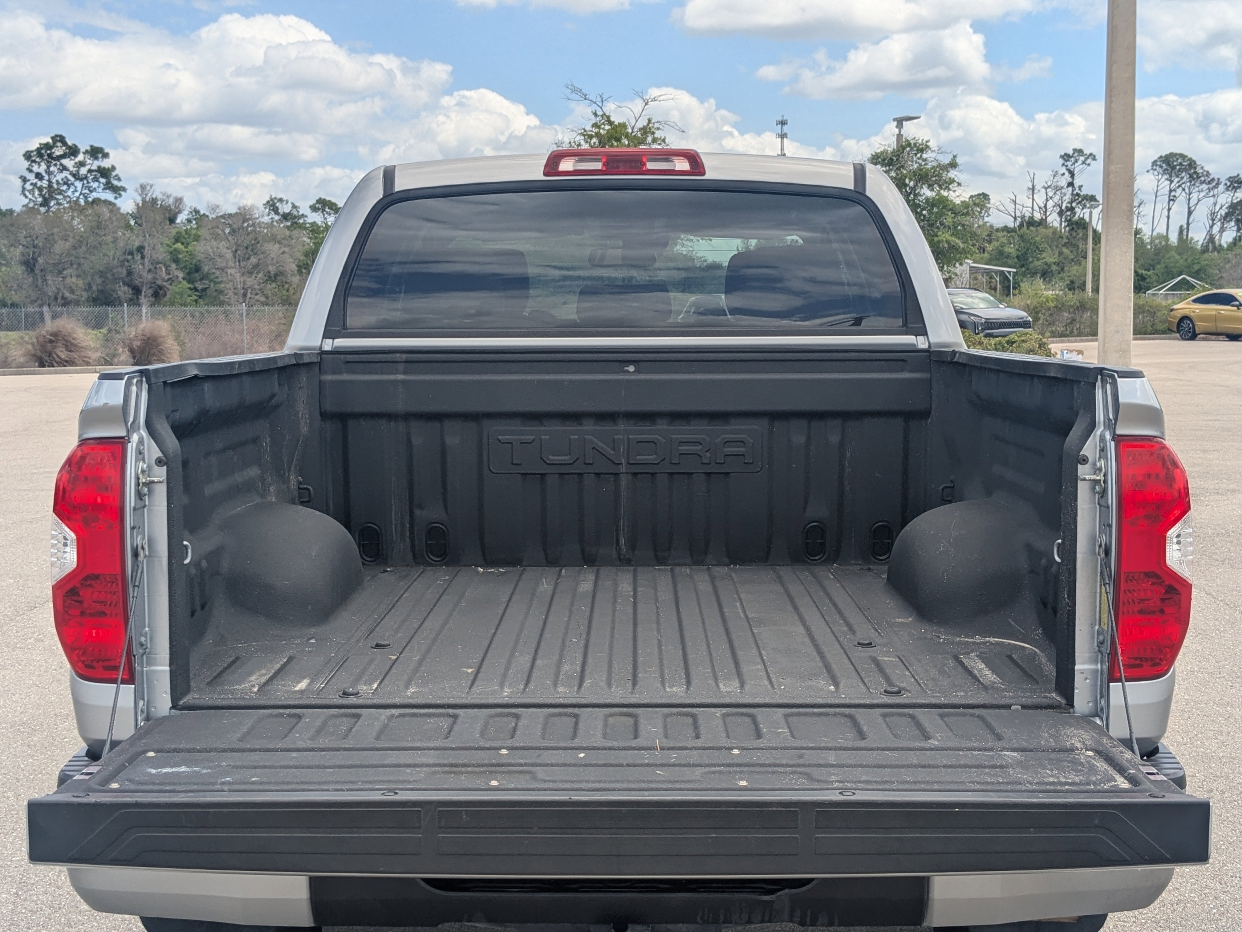 Used 2019 Toyota Tundra SR5 w/ TRD Off Road Package image 18