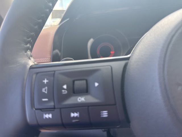 Used 2023 Nissan Pathfinder Platinum w/ Cargo Package AWD/4WD image 32