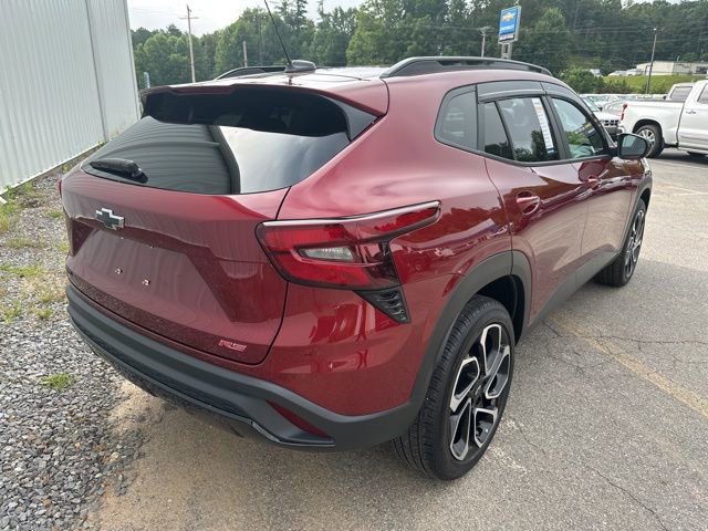 Used 2024 Chevrolet Trax RS image 4