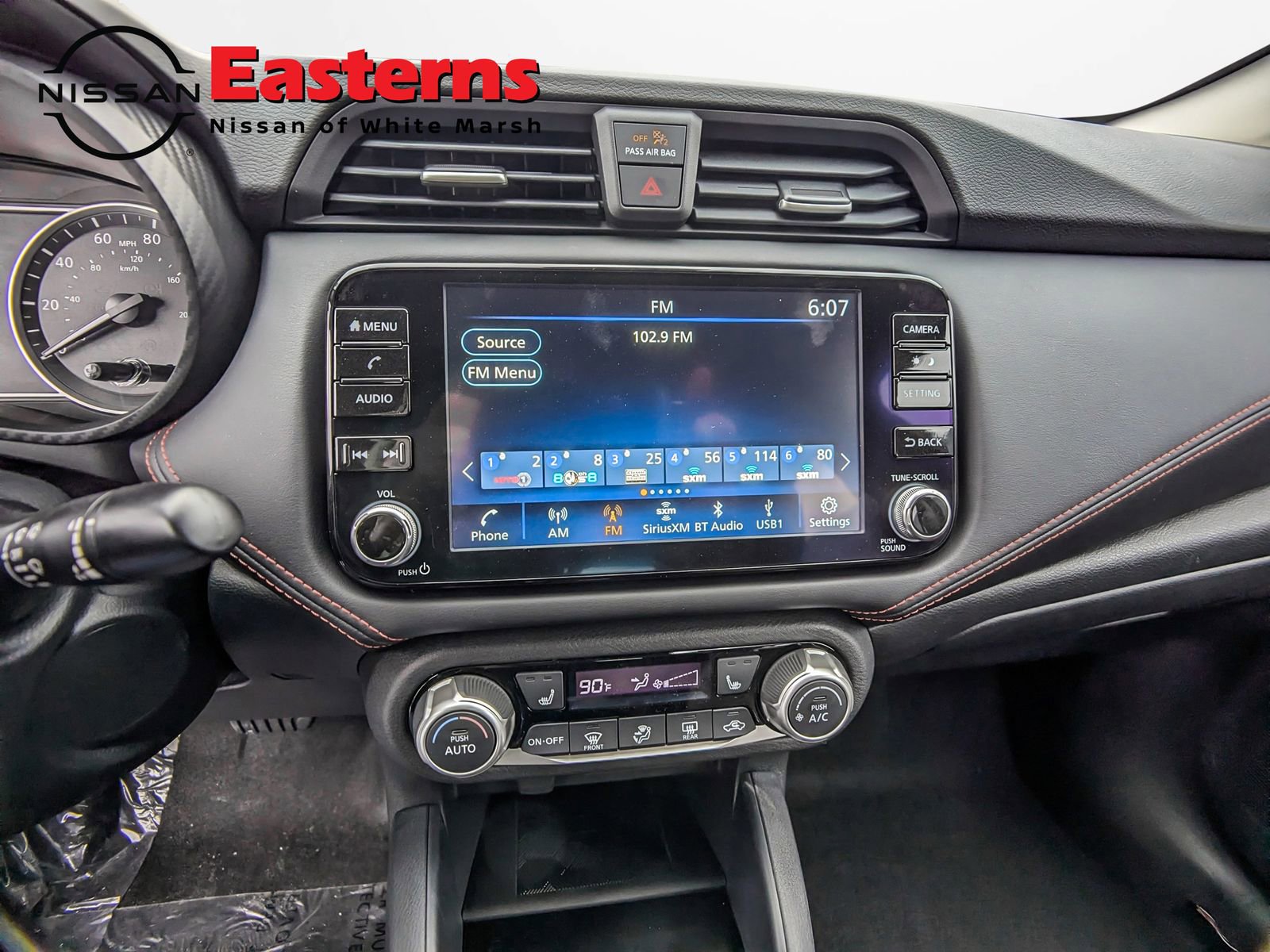 New 2025 Nissan Versa SR image 12